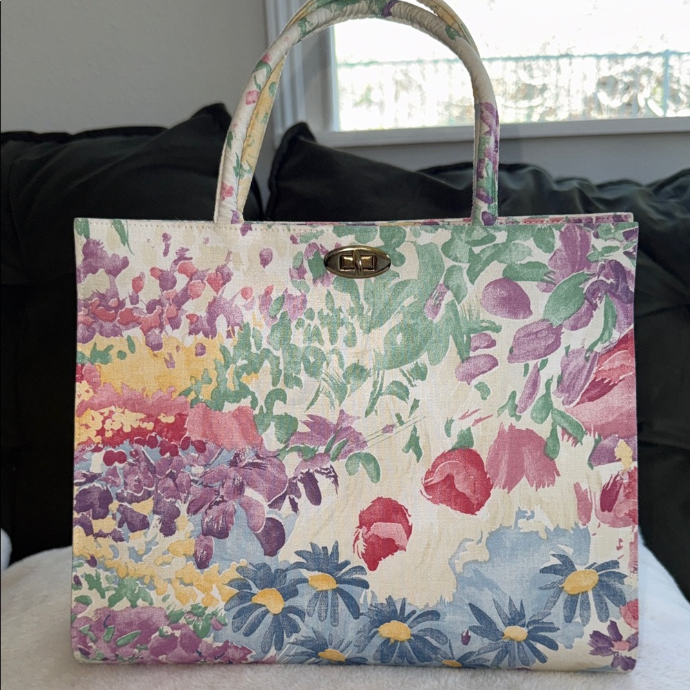 VINTAGE MARGARET SMITH 60s PURSE